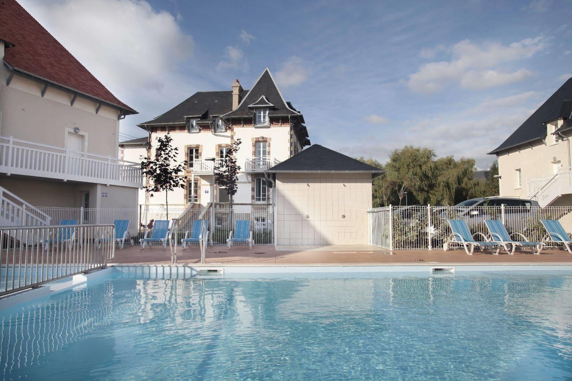 Résidence Odalys Le Domaine des Dunettes Cabourg Exterior foto